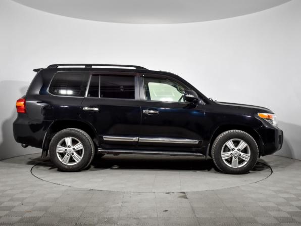 Toyota Land Cruiser 200 Series Рестайлинг 1 с пробегом 2012 года, цена 3 150 000 рублей, 284406 км, внедорожник, Автокод Объявления