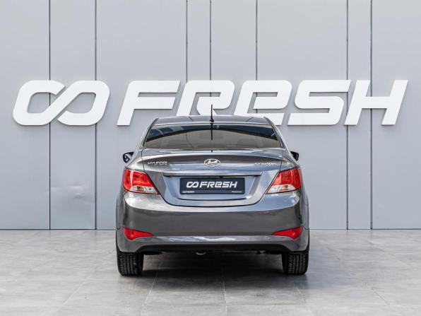 Hyundai Solaris I Рестайлинг с пробегом 2015 года, цена 1 099 000 рублей, 154950 км, седан, Автокод Объявления