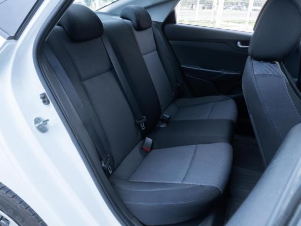 Hyundai Solaris II Рестайлинг с пробегом 2021 года, цена 1 289 000 рублей, 46848 км, седан, Автокод Объявления