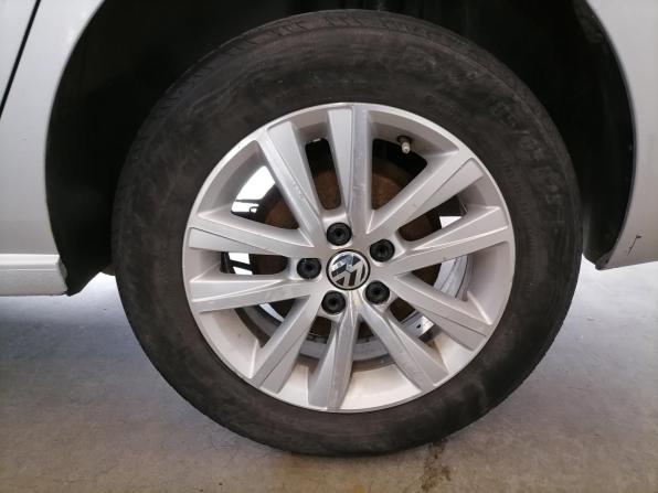Volkswagen Polo V с пробегом 2013 года, цена 599 000 рублей, 281310 км, седан, Автокод Объявления