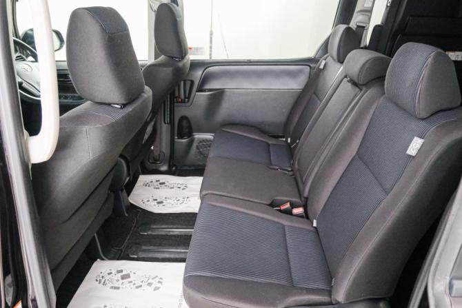 Toyota Noah III (R80) с пробегом 2015 года, цена 1 699 000 рублей, 134000 км, минивэн, Автокод Объявления