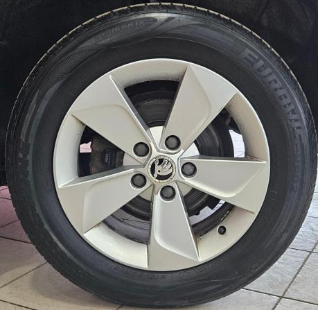 Skoda Yeti I Рестайлинг с пробегом 2014 года, цена 1 049 000 рублей, 154403 км, внедорожник, Автокод Объявления