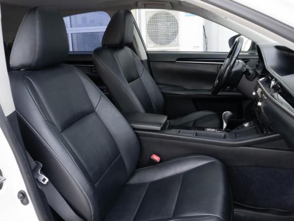 Lexus ES VI с пробегом 2014 года, цена 1 849 000 рублей, 220322 км, седан, Автокод Объявления