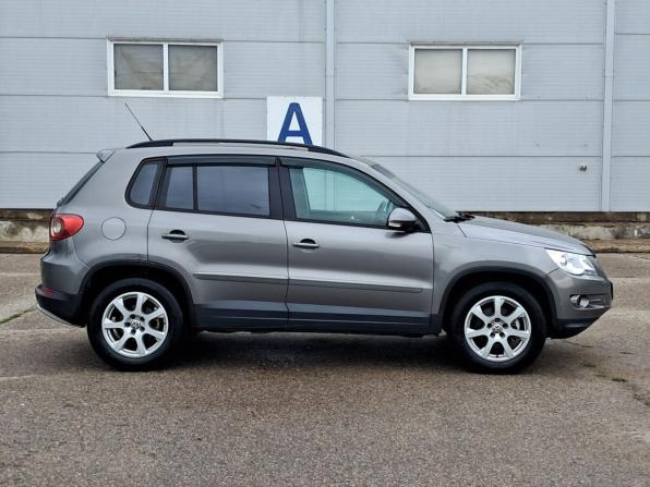 Volkswagen Tiguan I с пробегом 2009 года, цена 995 000 рублей, 257027 км, внедорожник, Автокод Объявления
