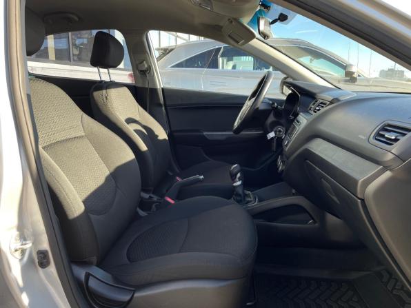 Kia Rio III Рестайлинг с пробегом 2016 года, цена 969 000 рублей, 105500 км, седан, Автокод Объявления