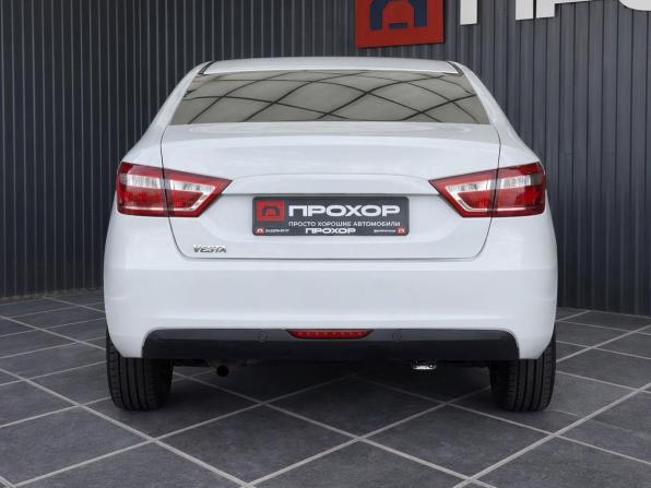 Lada (ВАЗ) Vesta I с пробегом 2020 года, цена 997 000 рублей, 108328 км, седан, Автокод Объявления