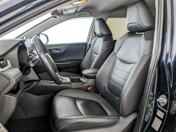 Toyota RAV4 V (XA50) с пробегом 2019 года, цена 3 733 450 рублей, 79163 км, внедорожник, Автокод Объявления