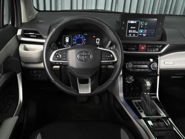 Toyota Veloz с пробегом 2023 года, цена 2 779 000 рублей, 25083 км, минивэн, Автокод Объявления
