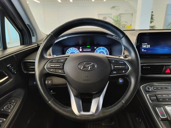 Hyundai Santa Fe IV Рестайлинг с пробегом 2022 года, цена 3 663 000 рублей, 90639 км, внедорожник, Автокод Объявления