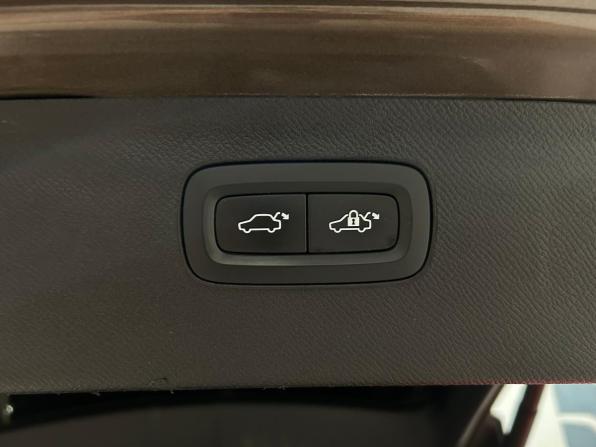 Volvo XC90 II с пробегом 2016 года, цена 2 299 000 рублей, 296445 км, внедорожник, Автокод Объявления