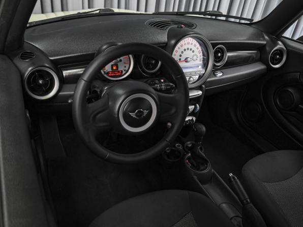 Mini Hatch II (R56) с пробегом 2010 года, цена 819 000 рублей, 299167 км, хэтчбек, Автокод Объявления