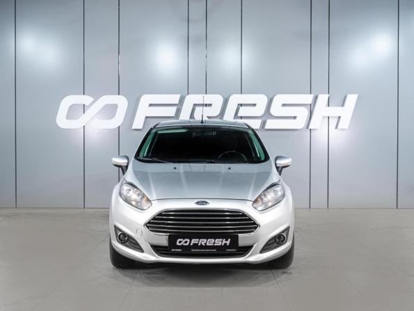 Ford Fiesta Mk6 Рестайлинг с пробегом 2015 года, цена 939 000 рублей, 107671 км, седан, Автокод Объявления