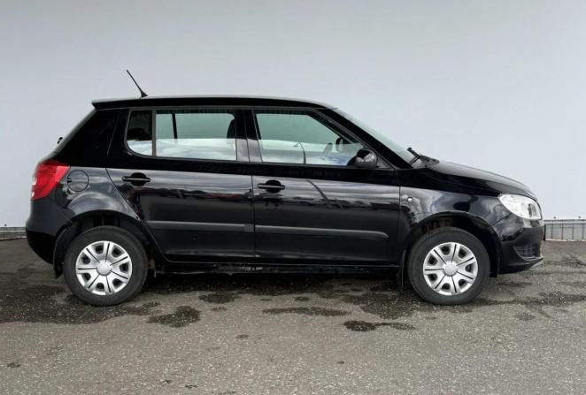 Skoda Fabia II Рестайлинг с пробегом 2012 года, цена 755 000 рублей, 93730 км, хэтчбек, Автокод Объявления