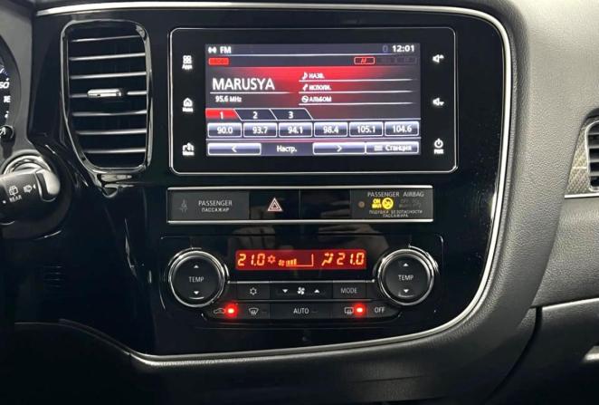 Mitsubishi Outlander III Рестайлинг 3 с пробегом 2019 года, цена 2 650 000 рублей, 155260 км, внедорожник, Автокод Объявления