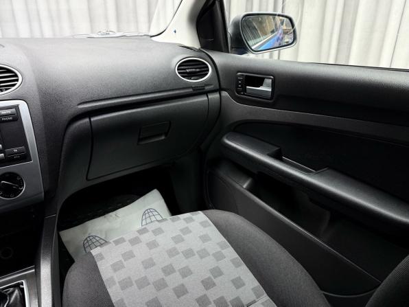 Ford Focus II с пробегом 2005 года, цена 449 000 рублей, 227411 км, хэтчбек, Автокод Объявления