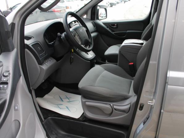 Hyundai H-1 II с пробегом 2014 года, цена 1 580 000 рублей, 228365 км, минивэн, Автокод Объявления