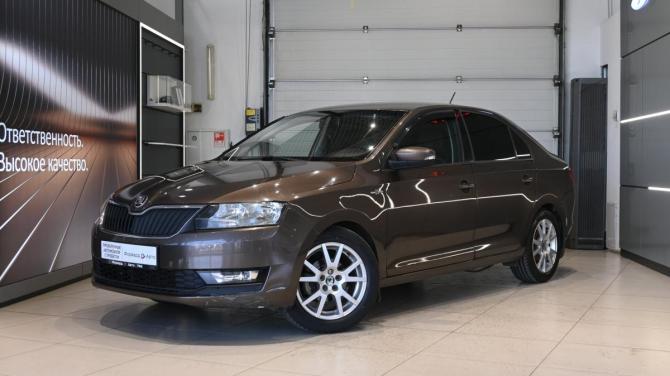 Skoda Rapid I Рестайлинг с пробегом 2019 года, цена 1 095 000 рублей, 175000 км, лифтбек, Автокод Объявления