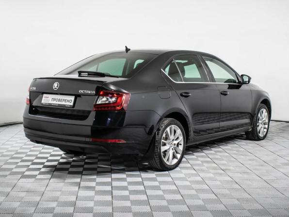 Skoda Octavia III (A7) Рестайлинг с пробегом 2018 года, цена 1 899 000 рублей, 291529 км, лифтбек, Автокод Объявления