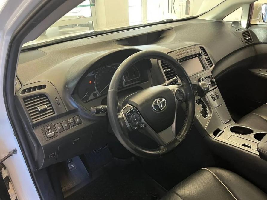 Toyota Venza I Рестайлинг Челябинск  - изображение 13