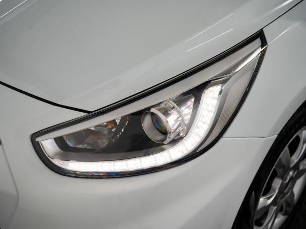 Hyundai Solaris I с пробегом 2014 года, цена 950 500 рублей, 98002 км, хэтчбек, Автокод Объявления