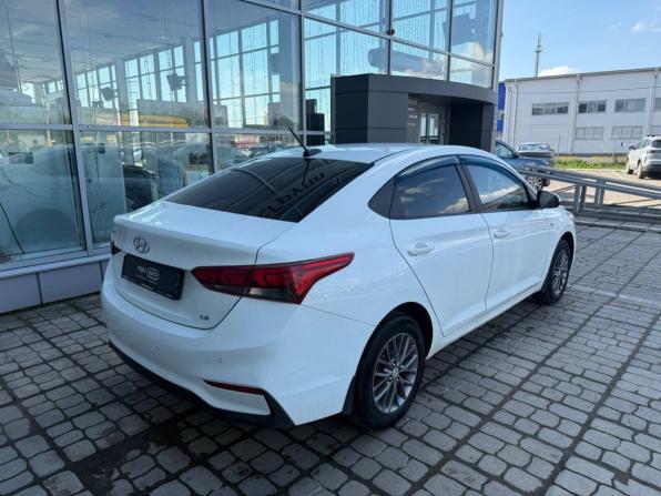 Hyundai Solaris II с пробегом 2018 года, цена 1 190 000 рублей, 161994 км, седан, Автокод Объявления