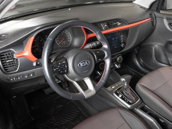 Kia Rio IV Рестайлинг с пробегом 2020 года, цена 1 699 894 рубля, 134200 км, хэтчбек, Автокод Объявления