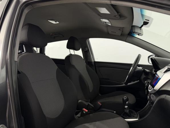 Hyundai Solaris I с пробегом 2012 года, цена 680 000 рублей, 220500 км, хэтчбек, Автокод Объявления