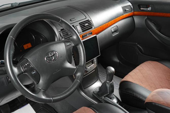 Toyota Avensis II Рестайлинг с пробегом 2007 года, цена 1 049 000 рублей, 208000 км, седан, Автокод Объявления