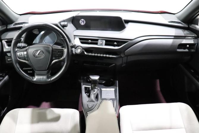 Lexus UX I с пробегом 2021 года, цена 3 130 000 рублей, 61685 км, внедорожник, Автокод Объявления