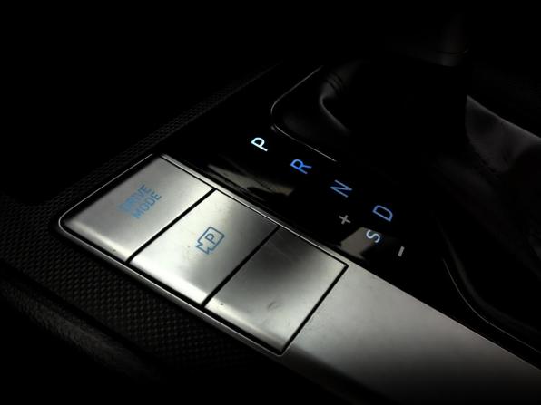 Hyundai Elantra VII (CN7) с пробегом 2022 года, цена 2 010 000 рублей, 69901 км, седан, Автокод Объявления