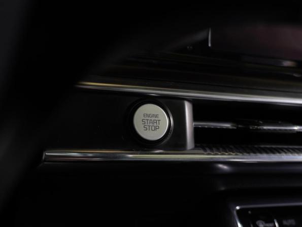 Kia K5 III с пробегом 2021 года, цена 2 499 000 рублей, 127894 км, седан, Автокод Объявления