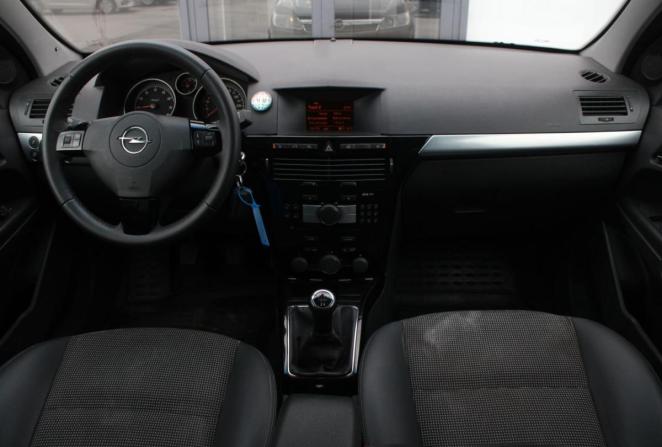 Opel Astra H Рестайлинг с пробегом 2013 года, цена 990 000 рублей, 161819 км, хэтчбек, Автокод Объявления