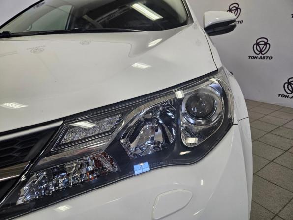 Toyota RAV4 IV (XA40) с пробегом 2015 года, цена 2 057 000 рублей, 105852 км, внедорожник, Автокод Объявления