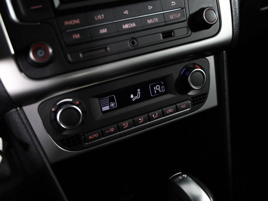 Volkswagen Polo V Рестайлинг Санкт-Петербург  - изображение 13