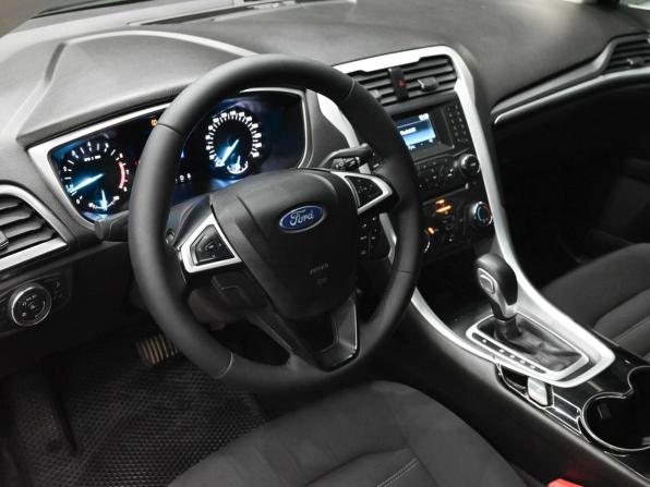 Ford Mondeo V с пробегом 2015 года, цена 1 600 000 рублей, 155159 км, седан, Автокод Объявления