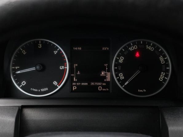 Land Rover Discovery IV с пробегом 2010 года, цена 1 370 000 рублей, 357591 км, внедорожник, Автокод Объявления