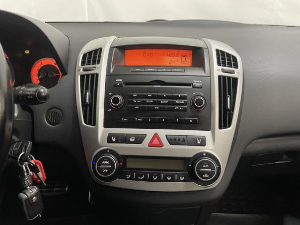 Kia Ceed I с пробегом 2008 года, цена 685 000 рублей, 200162 км, хэтчбек, Автокод Объявления