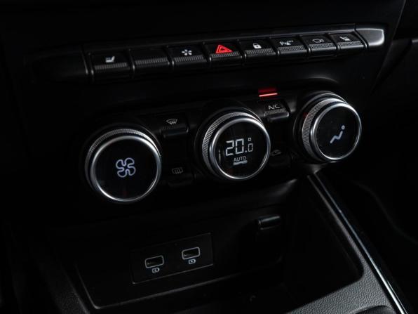 Renault Arkana I с пробегом 2019 года, цена 1 399 000 рублей, 175922 км, внедорожник, Автокод Объявления
