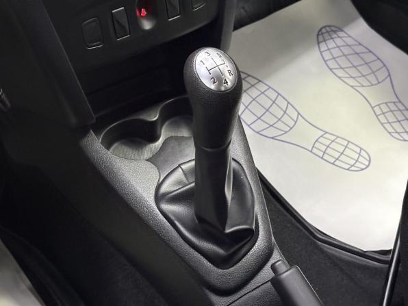Renault Logan II с пробегом 2015 года, цена 685 000 рублей, 106071 км, седан, Автокод Объявления