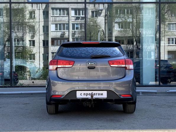 Kia Rio III Рестайлинг с пробегом 2016 года, цена 999 000 рублей, 167060 км, хэтчбек, Автокод Объявления