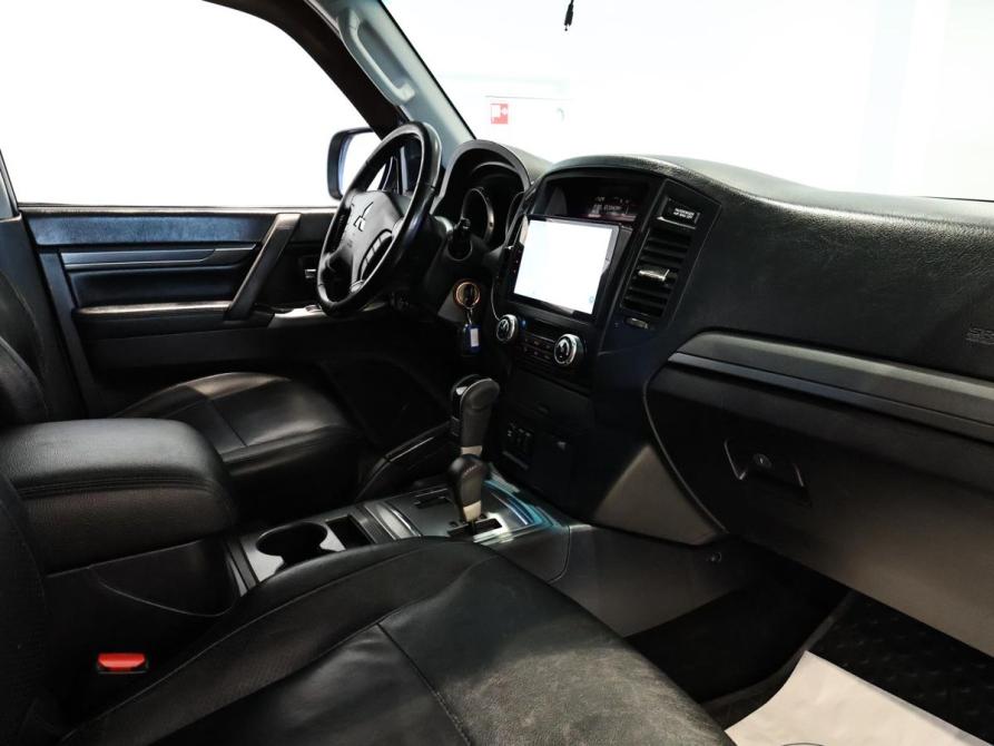 Mitsubishi Pajero IV Рестайлинг 1 Калуга  - изображение 13