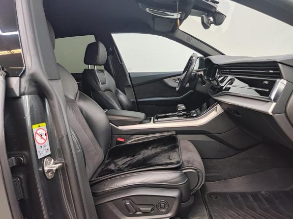 Audi Q8 I (4M) с пробегом 2019 года, цена 6 300 000 рублей, 126828 км, внедорожник, Автокод Объявления