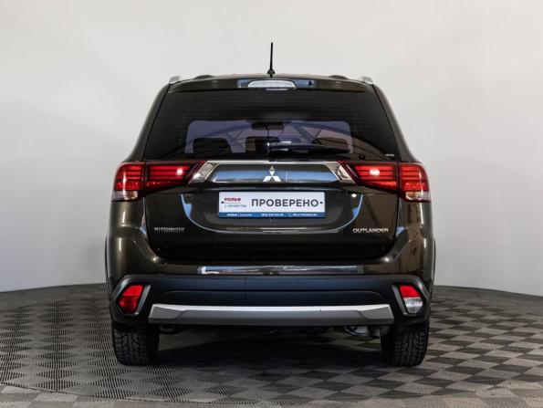 Mitsubishi Outlander III Рестайлинг 2 с пробегом 2016 года, цена 1 899 000 рублей, 76065 км, внедорожник, Автокод Объявления