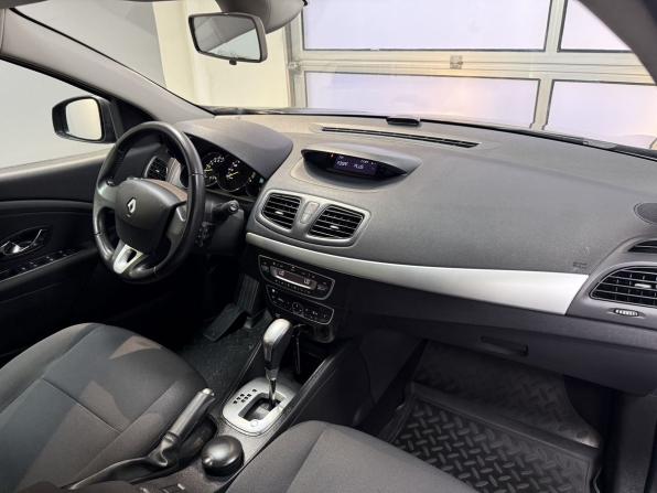 Renault Fluence I с пробегом 2012 года, цена 799 000 рублей, 124350 км, седан, Автокод Объявления