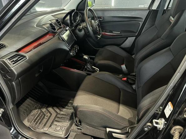 Suzuki Swift V с пробегом 2019 года, цена 1 450 000 рублей, 35165 км, хэтчбек, Автокод Объявления