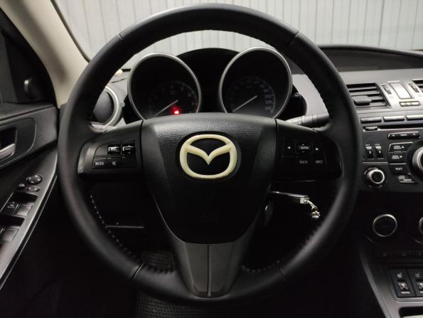 Mazda 3 II (BL) Рестайлинг с пробегом 2012 года, цена 865 000 рублей, 228900 км, седан, Автокод Объявления