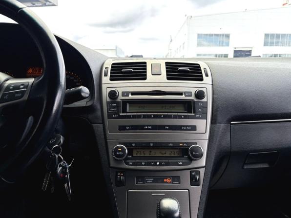 Toyota Avensis III Рестайлинг с пробегом 2011 года, цена 1 190 000 рублей, 162072 км, седан, Автокод Объявления