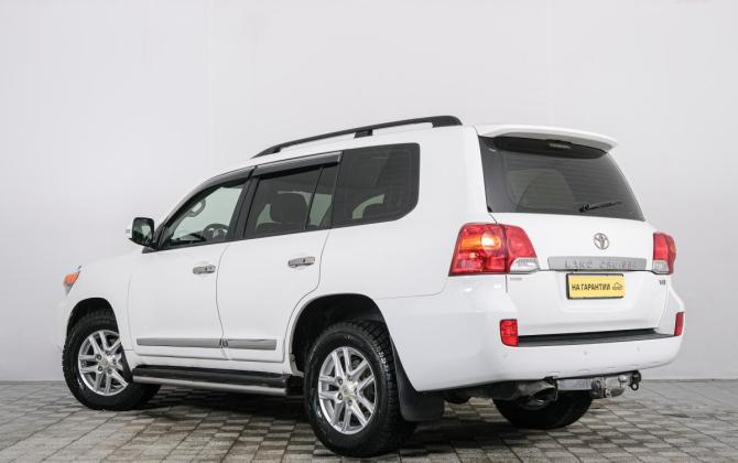 Toyota Land Cruiser 200 Series Рестайлинг 1 с пробегом 2012 года, цена 3 689 000 рублей, 166000 км, внедорожник, Автокод Объявления