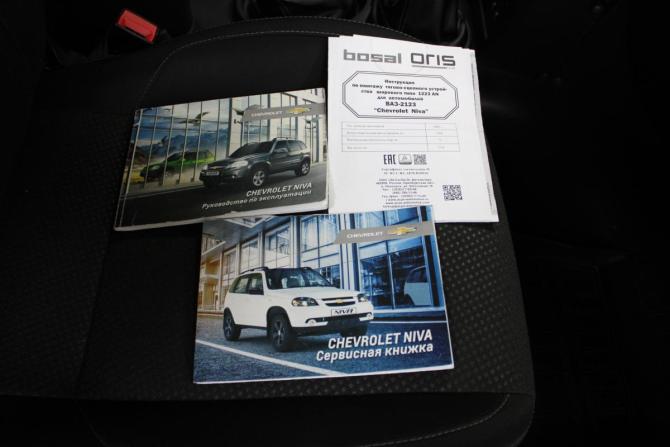 Chevrolet Niva I Рестайлинг с пробегом 2017 года, цена 935 000 рублей, 33653 км, внедорожник, Автокод Объявления