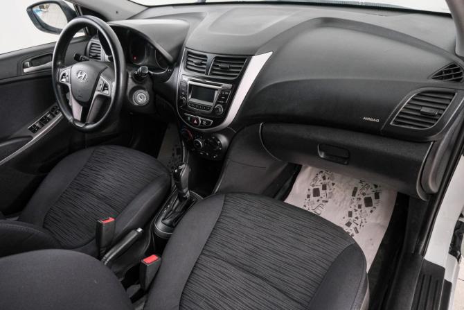 Hyundai Solaris I Рестайлинг с пробегом 2015 года, цена 899 000 рублей, 242000 км, седан, Автокод Объявления